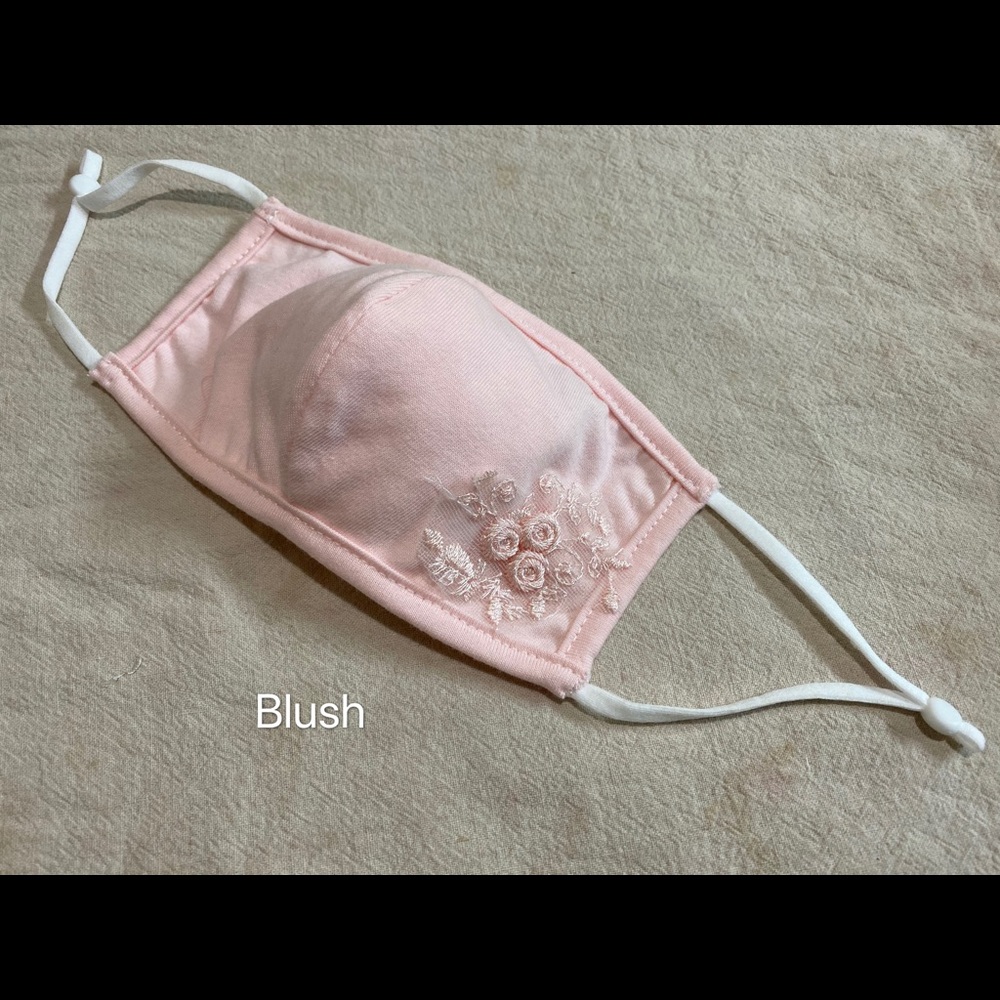 100% organic cotton , washable fabric mask